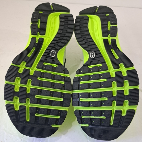 Nike Girls Running Shoes - Picture 7 of 7